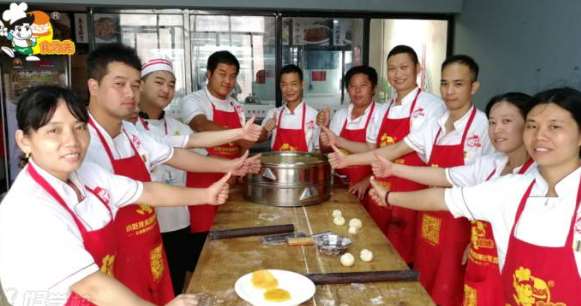 东莞食为先小吃培训学校(东莞食为先小吃塘厦校区地址)