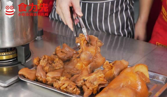 广州食为先培训学校正规吗(广州食为先小吃培训多少钱)