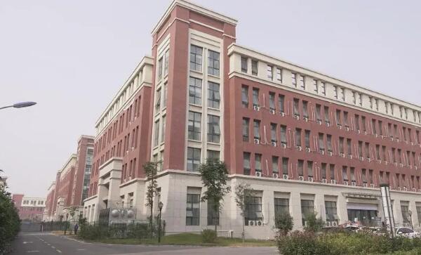 郑州创新实验学校是公立还是私立(郑州创新补习学校电话)