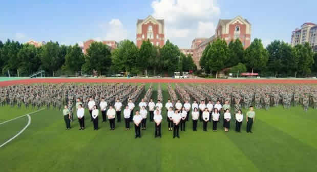 郑州市实验中专是公立的吗(郑州市实验中专学校校园环境咋样)