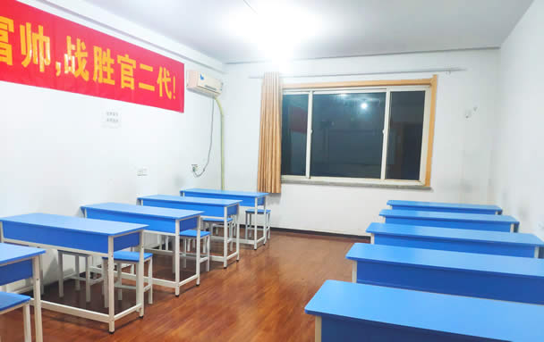 济南晨露培训学校地址(济南晨露学校的封闭特训基地)
