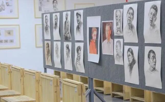 美术集训画室哪家好,云南(南京黑鹰画室费用高吗)