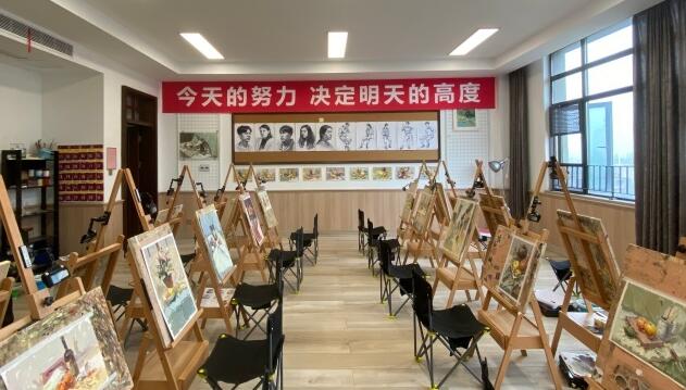 高三美术艺考集训费用多少(南京画室美术高考培训机构有哪些)