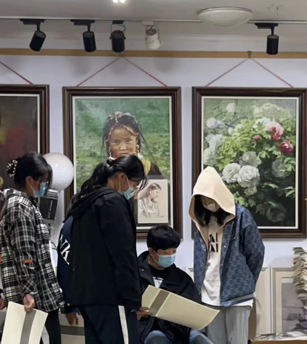 郑州力度画室校长(高三美术生集训画室如何选择) 郑州力度画室校长(高三美术生集训画室如何选择)
