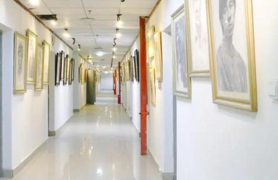 美术高考集训画室费用价格(十大美术培训集训画室品牌排行榜名单)