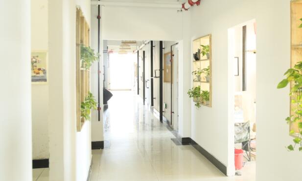 郑州美术画室集训收费标准价目表(郑州美术画室集训收费标准价目表)