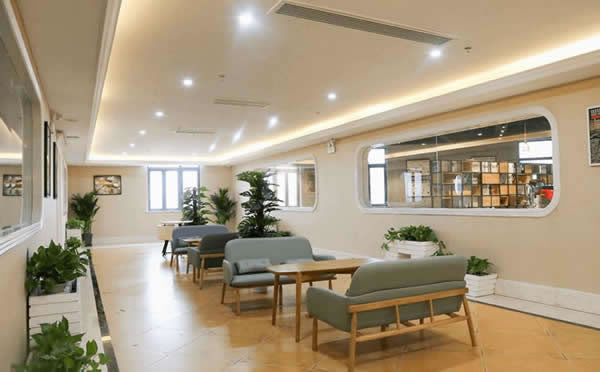 广州欧米奇西点西餐学院(欧米奇西点烘焙学校是大专吗)